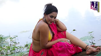 Preview 3 of Mom And Son And Aunty Sister - শাড়িতে বাঙ্গালী নারী
