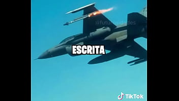 Preview 2 of Smale X - O que acontece se um piloto de avi&atilde_o se render de uma batalha no ar