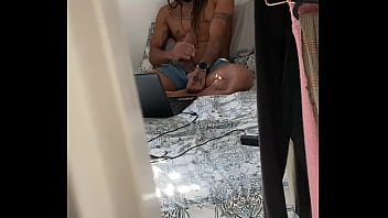 Preview 2 of Japan Sex Girl Tv - Me filmaram gozando vendo porno