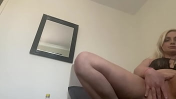 Preview 1 of Findfemale Orgasm Video - Kickanxxx k&aring_t som n&auml_stan alltid jag SKA HA en femte orgasm. Jag &auml_r beroende