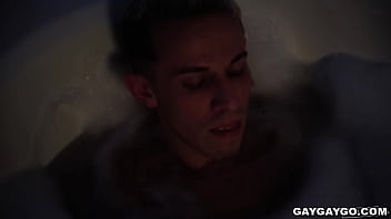 Preview 1 of Xxx Sunny Video Download Poa - Des Irez and Kyle Wyncrest deal with eahc others longingness and lustfully bangs
