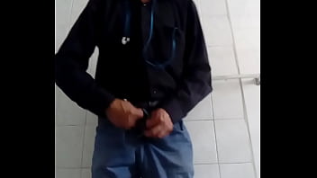 Preview 1 of Table Massages Swallowing Cum - En el ba&ntilde_o