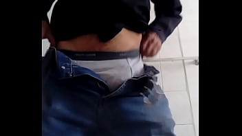 Preview 4 of Table Massages Swallowing Cum - En el ba&ntilde_o