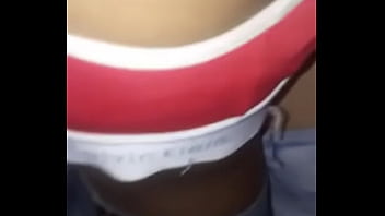 Preview 4 of Sunny Leone 1 Minute Videos - Esposa pegando amiga novinha na frente do corno