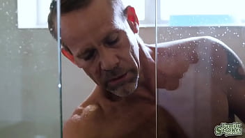 Preview 3 of Xxxxcx Vide - Filthy Rich gives in from Honey Hayes&#039_ charms and temptation