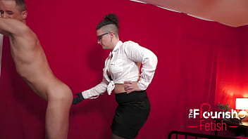 Preview 1 of Xnxx Kukurer - Trailer Queen Rose Freya Doms Cam Crest - Part 2 Pegging