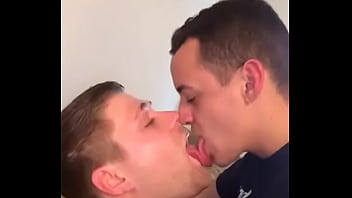 Preview 1 of Dige Kssen - Tongue love