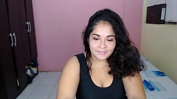 Preview 1 of Kenya Luo Porno - hola amores amo follar mi co&ntilde_o con mis tacones altos,  en que parte se corrieron