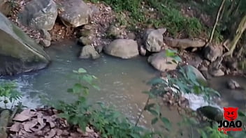 Preview 2 of Biw Xnxx Xxyxx - Levei a Green Girl95 Para Cachoeira O que ser&aacute_ que aconteceu l&aacute_