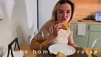 Preview 1 of Mom And Lincast - Huge ass MILF hot blowjob at breakfast place
