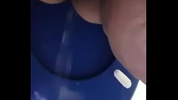 Preview 2 of Wet Tshirt Big Tits - Me meo en tu cara