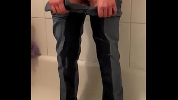 Preview 4 of Abi Solo Mal - Wetting by blue pants