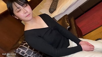 Preview 1 of Dance Naked - asian girl