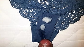 Preview 4 of Disisexy - Mi semen en los cazones de mi amiga