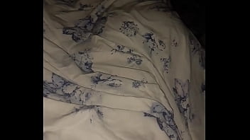 Preview 1 of Nidia Bif - Fiquei sozinho em casa com a prima aproveitei