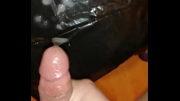 Preview 4 of Tits In Bra Com - Mi lechita saliendo