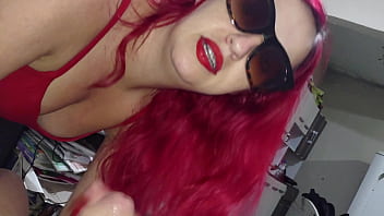 Preview 3 of Mesej Thai - Tia gostosa flagra rapaz batendo punheta e ajud&aacute_-lo a gozar diversas vezes