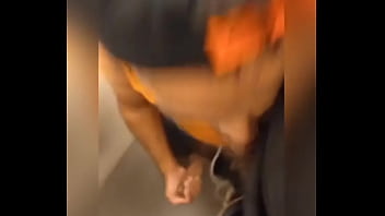 Preview 1 of Dog Garil - banheiraosp no shopping rendeu,  entra e sai de macho rs