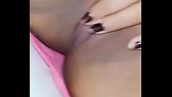 Preview 1 of Black Girl Fisting Her Pussy - mi esposa mastubandose y que rico lo haces