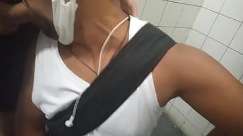 Preview 2 of Antarvasna In Hindi - Quando encontro com gays safados no mict&oacute_rio fico cheio de tes&atilde_o