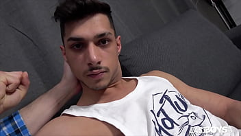 Preview 2 of Evil Pen - Handjob Casting - Mario Arias