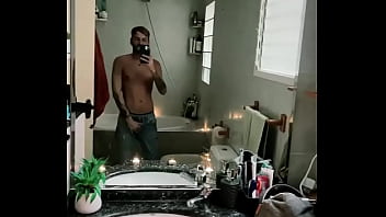 Preview 4 of Mobil Porn In - Ba&ntilde_o relajante