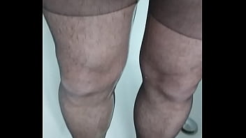 Preview 2 of Jabrdasti Rep Video Hd - Peeing my panties in the bath