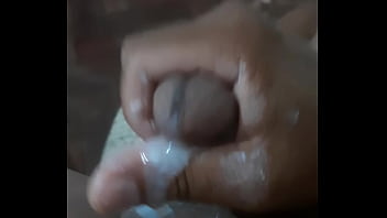 Preview 3 of Isabelle Drinks Piss - Rola gosando