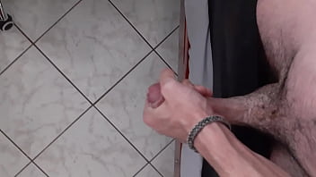 Preview 4 of Niki Sniw - novinho gozando gostoso depois de um dia com tes&atilde_o