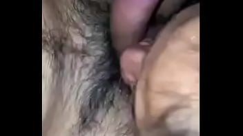 Preview 4 of Xxxdesi Bhabi - crespa me agarra de biber&oacute_n no me deja ni una gota