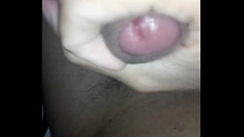 Preview 3 of Small Blowing Boobs - tocando uma punheta