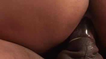 Preview 1 of Frunt Video - Ver o pau entrando em mim &eacute_ gostoso,  ver assim de perto &eacute_ muito melhor - Giovana Bombom e Capoeira