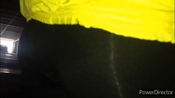 Preview 2 of Sexvidas - Leggins brillosos cachorra marcando culo