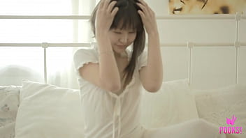 Preview 1 of Xzx Sax Sany Lion Potou - Tune Into Masturbation Station! Fen Finger Bangs Her Oriental Orifice!