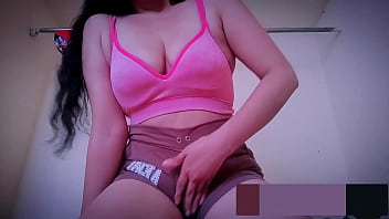 Preview 1 of Sleeping Voyeur Ados - THE BUSTY AND BIG ASS STEPMOTHER MASTURBATING AND TOUCHING HER ENTIRE ONE. REAL