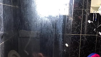 Preview 4 of Www Xnxx Com Gt - Novinho comendo a tia do seu amigo no banheiro da casa dela branquinha gostosa