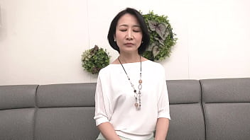 Preview 1 of Jap Time Stops7 - 「初めてがおばさんと生じゃいやかしら？」童貞くんが人妻熟女と最高の筆下ろし性交　瀬尾礼子