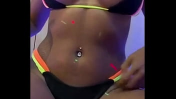 Preview 4 of Xxxx Video Girlfriend - Safada do bund&atilde_o que gosta de sentar na pica - rostinho de princesa e putinha na cama