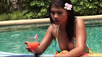 Preview 1 of Seachmaa Ki Phudi - asian pool whore fucking