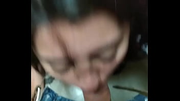 Preview 3 of Girls Cums Too Fast - Mar&iacute_a comiendo