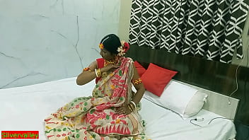 Preview 1 of Me Folle A Mi Hermanito - Indian beautiful hot Milf Bhabhi uncut hardcore sex ! New Hindi web sex