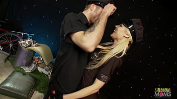 Preview 1 of Kreyzi Net - Horny blonde cop gets her hands on a delicious dong