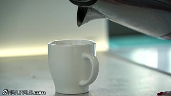 Preview 1 of Indan Xxc - 21 NATURALS - Canadian MILF Alyssa Reece Satisfies Her Anal Cravings In The Kitchen
