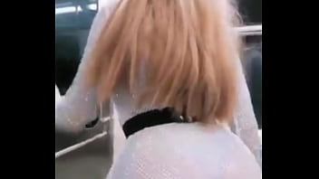 Preview 1 of American Sexy Videos In Hd - FUI AL VAGON DE ATRAS DEL METRO Y MODELE MUY SENSUALMENTE EN UN VESTIDO QUE TENGO