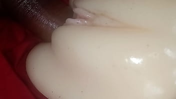 Preview 2 of Mom On Hidencam - Comendo uma bucetinha deliciosa
