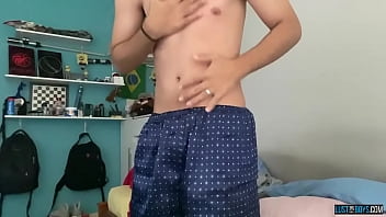 Preview 1 of Sanniliyon Xxx Video Hd - Latino amateur Henry Lynes jerks off dick in private video