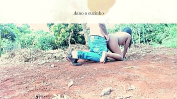 Preview 1 of Teen E Velho - putA NO MATO