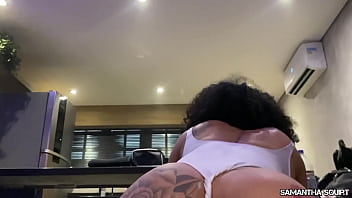 Preview 1 of Mom Breast Feeding To Horny Son - CAVALGANDO E IMPLORANDO POR PORRA DENTRO DA MINHA BUCETA - SAMANTHA SQUIRT