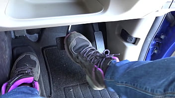 Preview 2 of Vivthomas Com Movies - Shoes pedal pumping