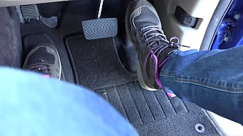 Preview 3 of Vivthomas Com Movies - Shoes pedal pumping